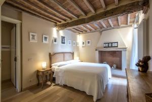 Radicondoli House