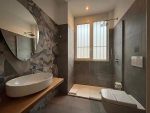 Modern Apartment near Tiburtina Station by RHR