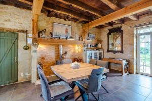 La Maison Des Deux Cantous