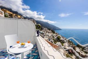 Aurora Luxury Suites Seaview