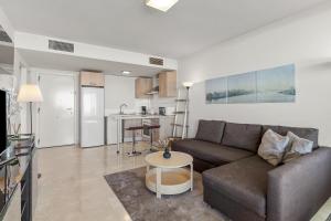 Luxury apartment large terrace A111