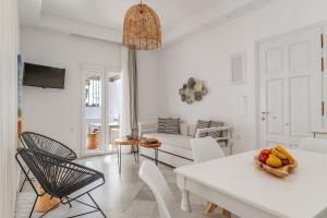 Aeolos Thalia Suite