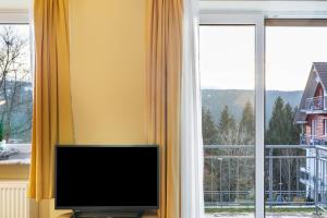Ferienwohnung Tannenblick 1-2