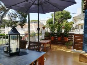 Apartment Touristenwohnung Pins mit Terrasse by Interhome
