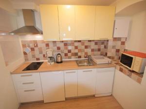 Apartment Studio Dario direkt am Strand by Interhome