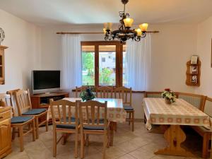 Apartment Wohnung Volaric by Interhome