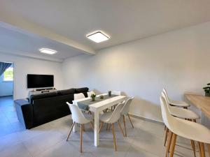 Apartment Apartment Bonum mit privatem Pool by Interhome