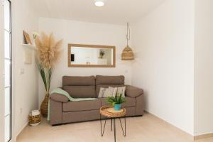 Moderno apartamento en Calan Bosch- C10