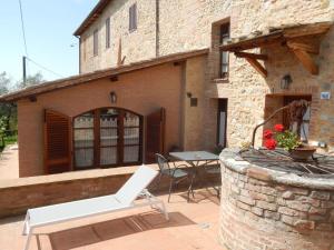 Apartment Wohnung auf dem Lande- 3 km vom Zentrum von Siena entfernt by Interhome