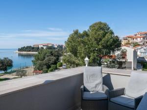 Apartment Apartments Donatella -Apt 2- mit Meerblick by Interhome