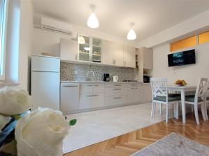 Apartment Vladimir by Interhome