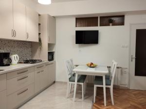 Apartment Vladimir by Interhome
