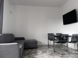 Apartment Zwei-Zimmer-Reihenhauswohnung by Interhome