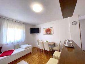 Apartment Apartment Brebric - 540 Meter vom Meer by Interhome