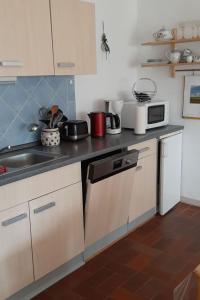 Apartment Geräumige Ferienwohnung in Kölker mit Terrasse u by Interhome