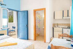 Studios Ninemia Serifos 2