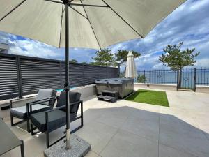 Apartment Apartment SeaLuxe mit Whirlpool by Interhome