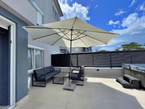 Apartment Apartment SeaLuxe mit Whirlpool by Interhome