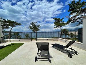 Apartment Apartment SeaLuxe mit Whirlpool by Interhome