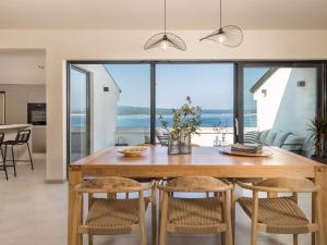 Apartment Wohnung Frankola mit Pool by Interhome