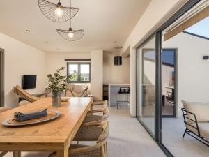 Apartment Wohnung Frankola mit Pool by Interhome