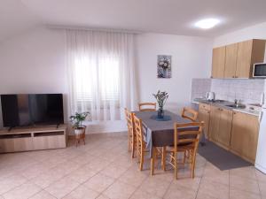 Apartment in Crikvenica mit Schöner Terrasse by Interhome
