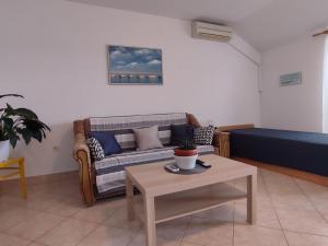 Apartment in Crikvenica mit Schöner Terrasse by Interhome