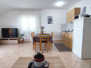 Apartment in Crikvenica mit Schöner Terrasse by Interhome