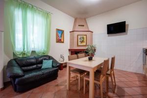 Casale dello zio, private wood