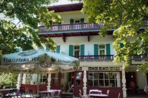 Ferienwohnung im Burghotel