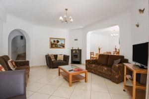 Casa das Romanzeiras