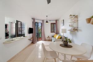 Feel The Sun In Tenerife