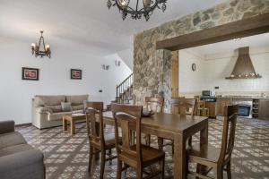 Casa Carmelo 2 familias o parejas