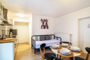 Aposto Apartments 1