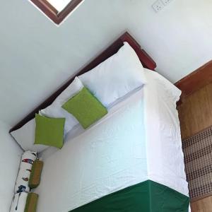 A2 Family Cabana Ella