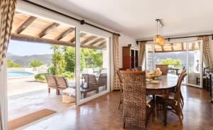 Villa Ancora – Views At La Mola