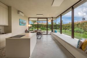 Villa Vista Lago
