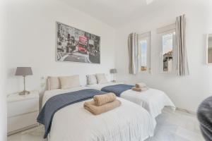 203 Arruzafa Sea View