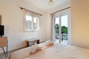 Annas Apartment 4 Sea View Stay 3p