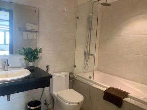 Hanoi Central Westlake Hotel