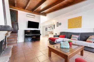 Villa Floti con vistas al mar