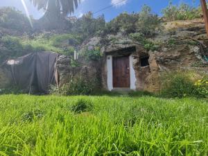 Finca With Cave Trekking Trails