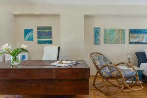 Beach Family Villa in Artemida