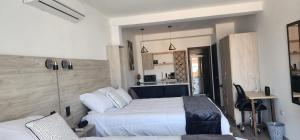 Vista Moderna Room 2