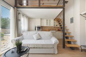 Stathis Suite