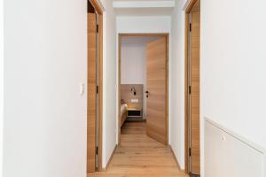 Mountain Meadows Apt 2