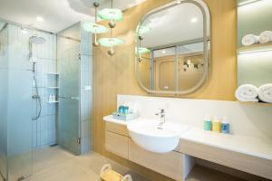 Katathani Phuket Beach Resort - SHA Extra Plus