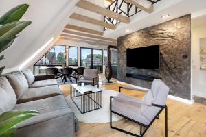 Penthouse Kokorey