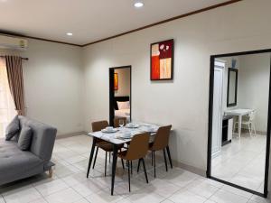 Two-Bedroom Central Pattaya Apartment