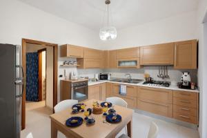 Grand Terrace Family Home